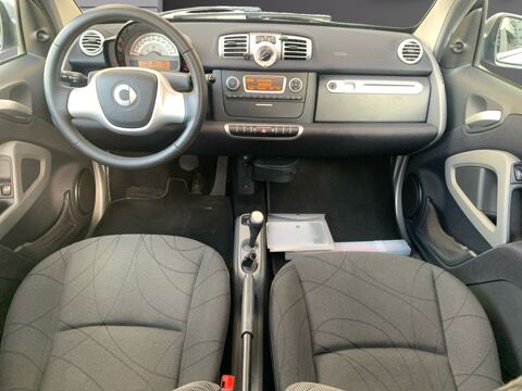 ForTwo SMART FORTWO 71 MHD 2010 occasion 93100 Montreuil