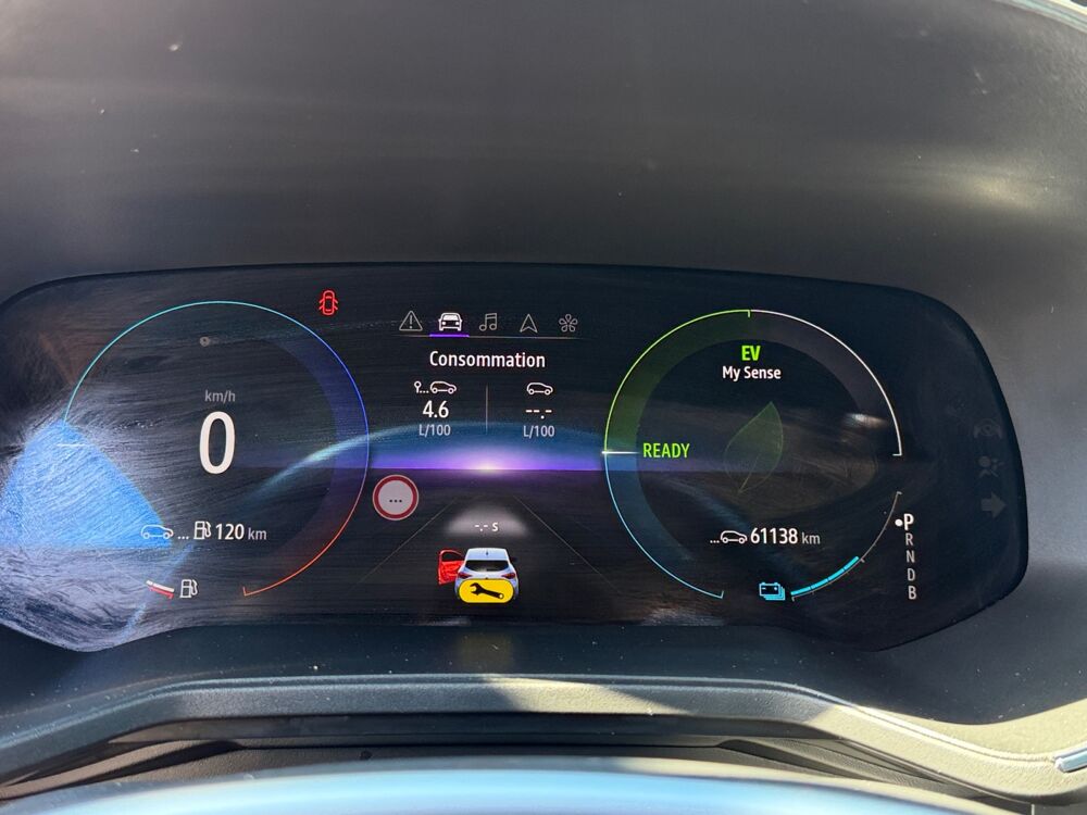 Clio V 1.6 E-TECH HYBRIDE 145 ENGINEERED 2023 occasion 45750 Saint-Pryv&eacute;-Saint-Mesmin