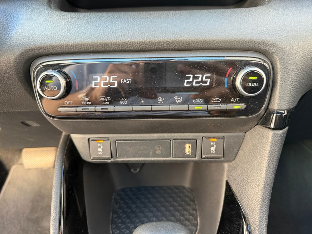 Yaris ICONIC CVT 2021 occasion 30900 Nimes