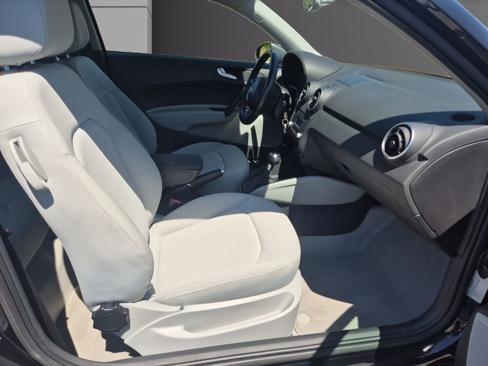 A1 1.4 TFSI 122cv Ambition S TRONIC 2011 occasion 17200 Saint-Sulpice-de-Royan