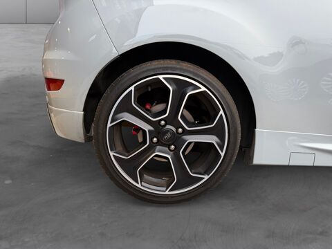 Fiesta ST200 2016 occasion 83210 La Farl&egrave;de