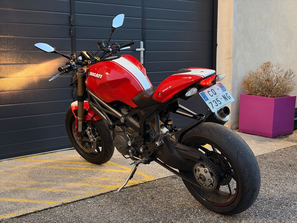 DUCATI 2013 occasion 26000 Valence