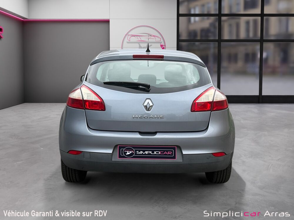 M&eacute;gane 1.6 16V 110 EXPRESSION 2009 occasion 62223 Saint-Laurent-Blangy