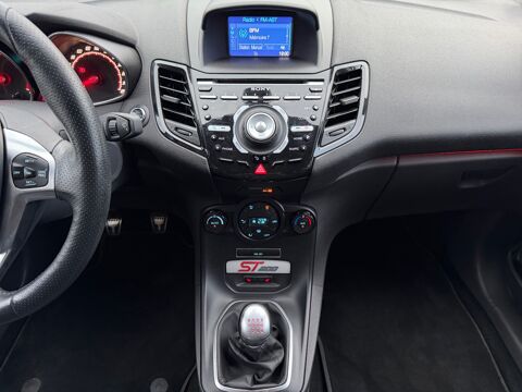 Fiesta ST200 2016 occasion 83210 La Farl&egrave;de