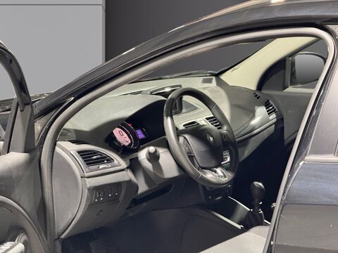 M&eacute;gane LIMITED 2015 occasion 01800 Meximieux