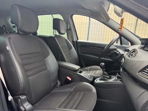 Grand Sc&eacute;nic III GRAND 1.6 DCI 130 BOSE 5P 2014 occasion 62223 Saint-Laurent-Blangy