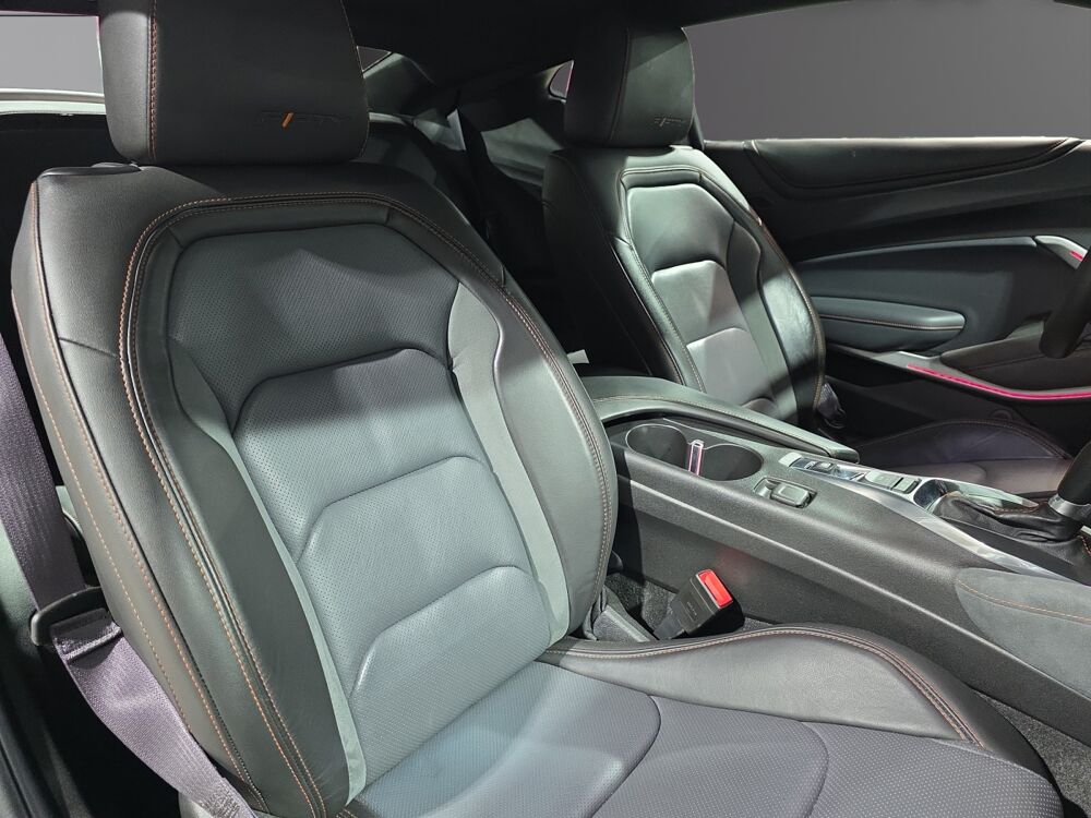 Camaro VI COUPE 6.2L V8 FIFTY 2018 occasion 01800 Meximieux