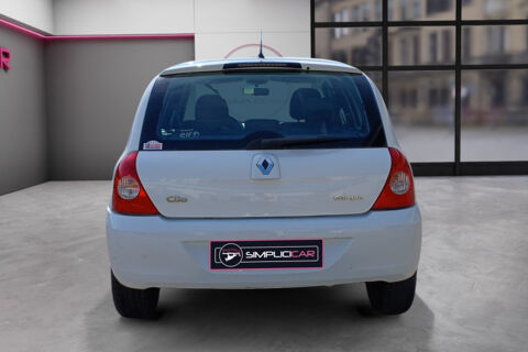 Clio III (2) 1.2 75 5P 2012 occasion 13600 La Ciotat