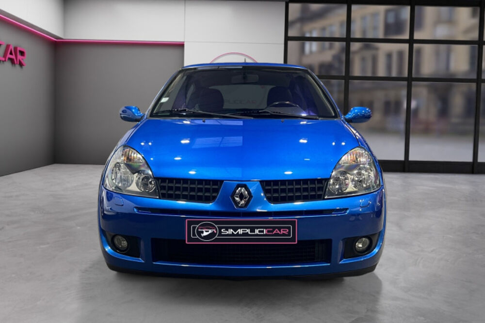 Clio II (2) 2.0 16S 172 RS 3P 2002 occasion 69530 Brignais