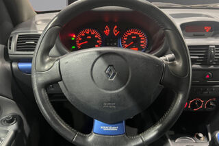 Clio II (2) 2.0 16S 172 RS 3P 2002 occasion 69530 Brignais