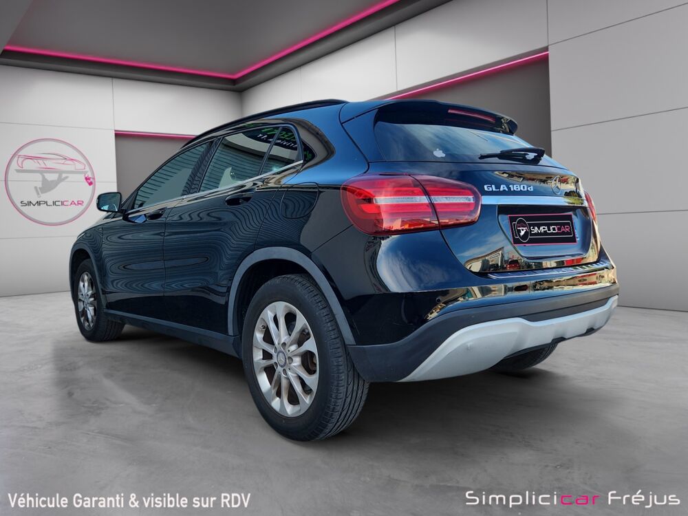 Classe GLA GLA 180 D DCT INTUITION 2017 occasion 83480 Puget-sur-Argens