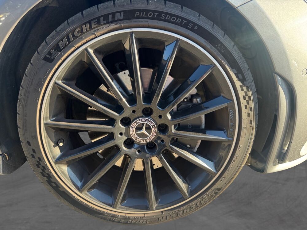 Classe A AMG Line 2020 occasion 69730 Genay