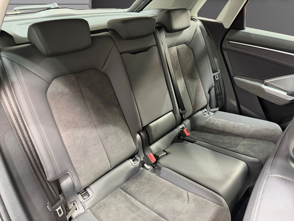 Q3 45 TFSI 2.0 230 DESIGN LUXE S TRONIC QUATTRO 2019 occasion 69530 Brignais