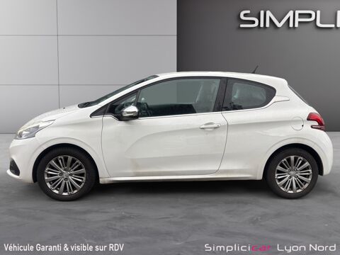 208 Allure 2015 occasion 69730 Genay
