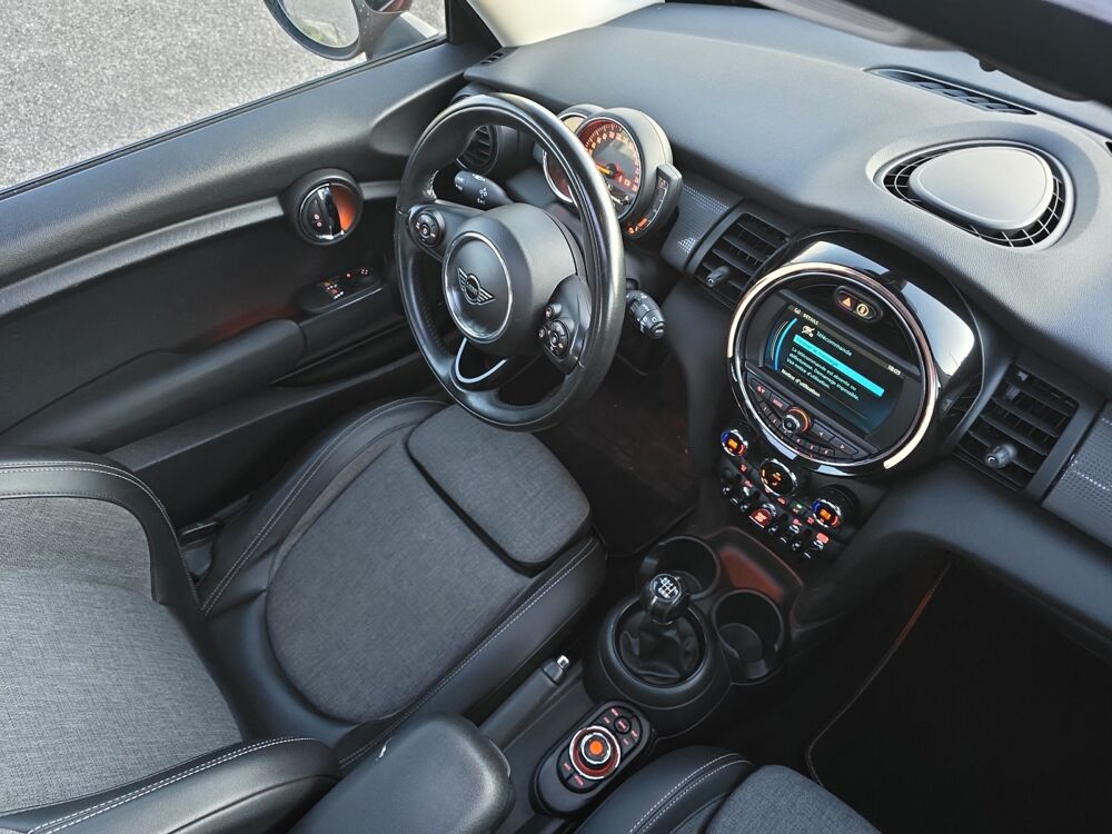 Cooper III (F56) 1.5 COOPER 136 EDITION 60 YEARS 2019 occasion 03300 Cusset