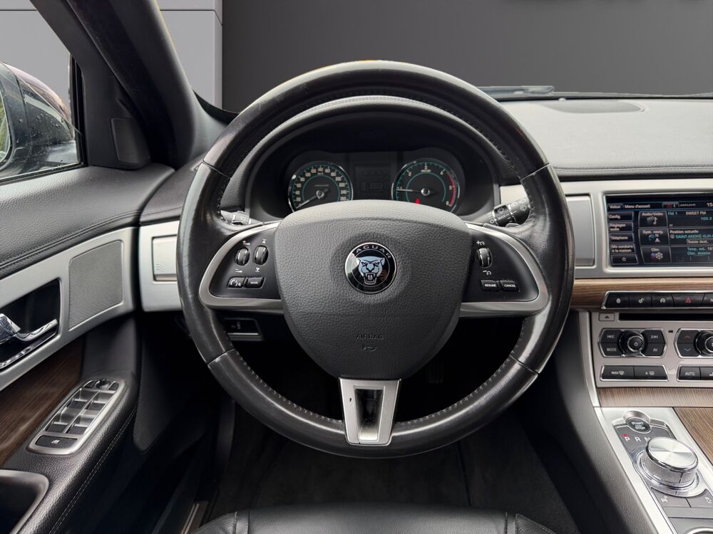 XF SPORTBRAKE 2.2L D 200 R-SPORT 2015 occasion 14320 Saint-Andr&eacute;-sur-Orne