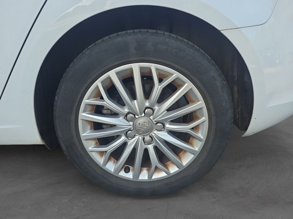 A3 1.4 TFSI 150 AMBITION LUXE S TRONIC 2014 occasion 49070 Beaucouz&eacute;