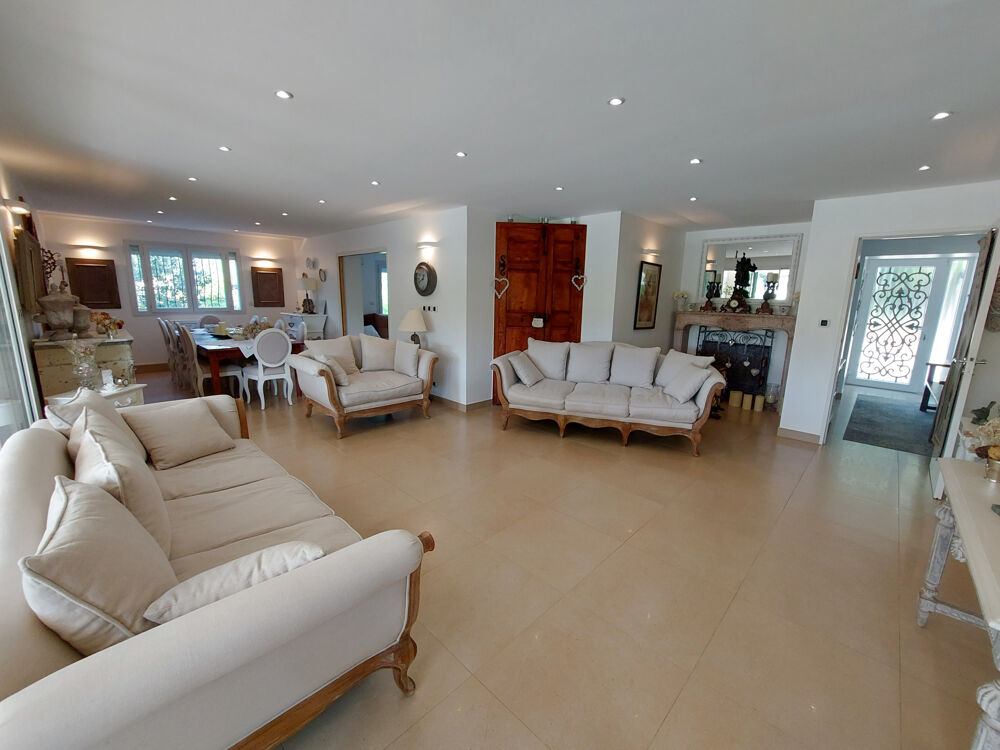 à vendre  Propriété/château Les Pennes-Mirabeau (13170)