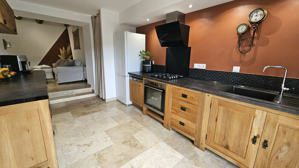 A Gignac-la-Nerthe charmante maison de village T3 de 83 m2