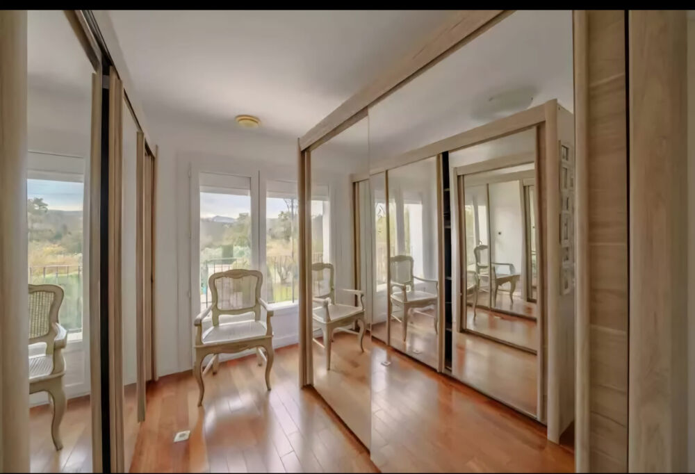 à vendre  Propriété/château Les Pennes-Mirabeau (13170)
