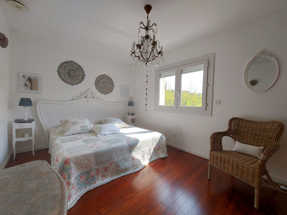 à vendre  Propriété/château Les Pennes-Mirabeau (13170)