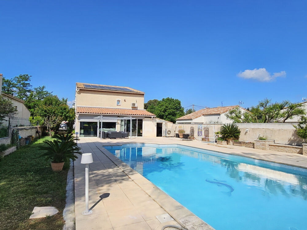 A Gignac-la-Nerthe / Laure, belle bâtisse offrant 310 m2 sur un terrain de 1057 m2
