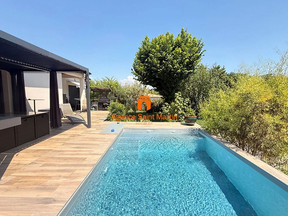 Maison de Plain Pied 135 m2, 4 Chambres, Piscine et Garage