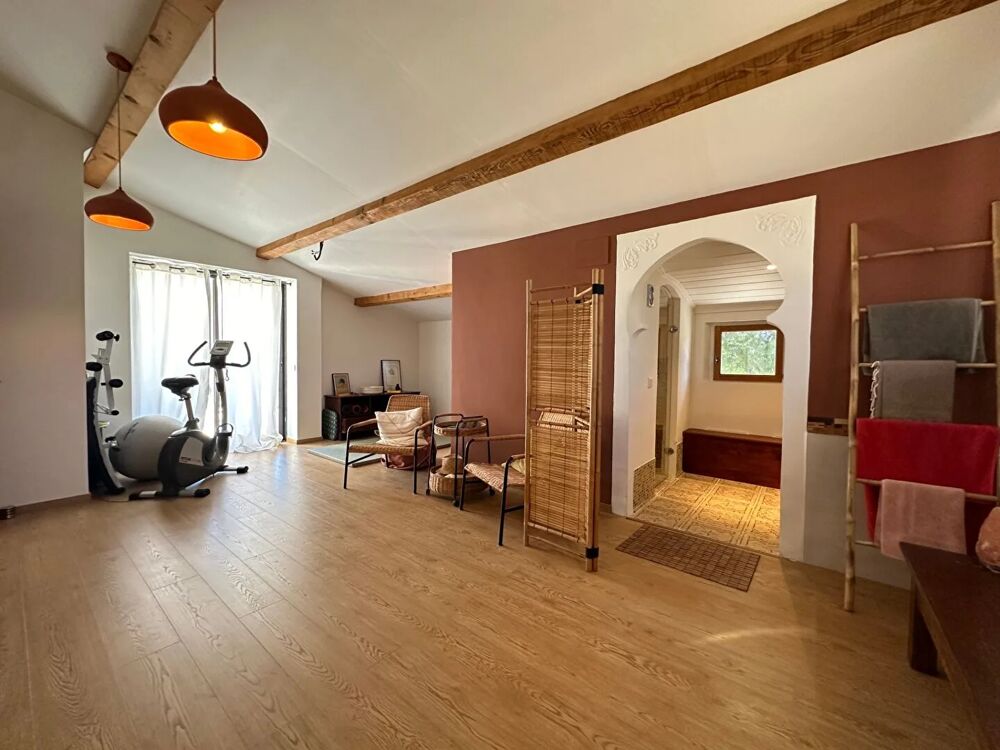 à vendre  Maison Alba-la-Romaine (07400)
