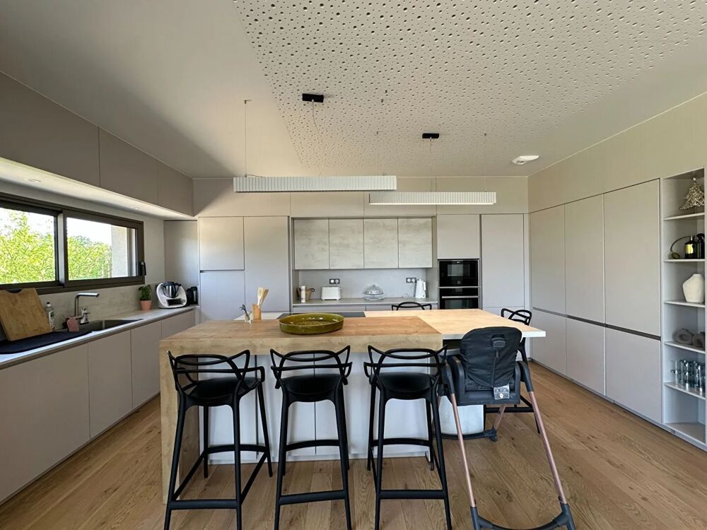 à vendre  Maison Montélimar (26200)