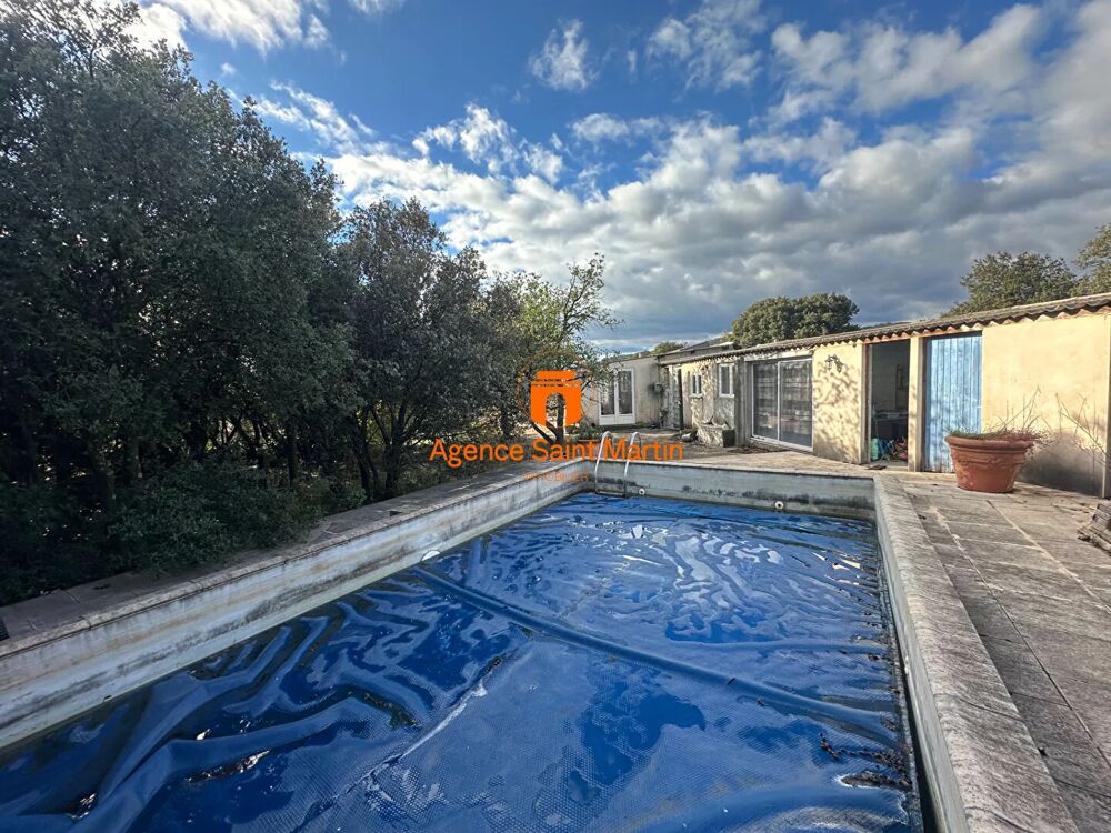 Maison et local professionnel d'nviron170 m2 + dépendances
