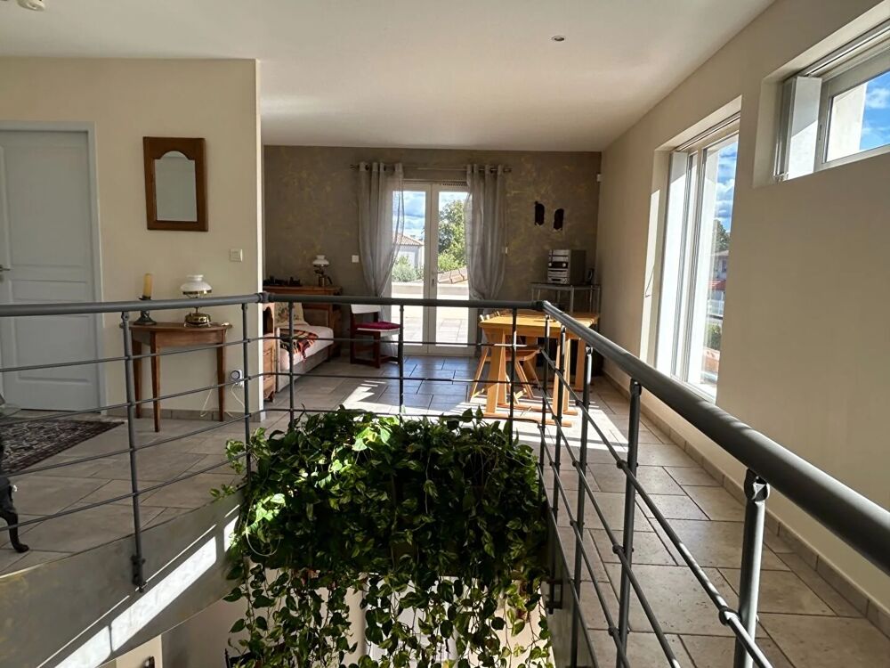 Vente Maison Maison d'architecte avec prestations haut de gamme proche toutes commodités Montélimar