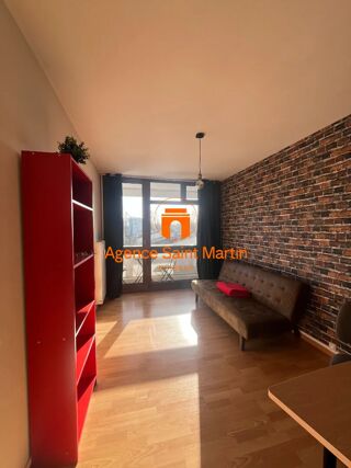  Appartement à louer 3 pièces 68 m²