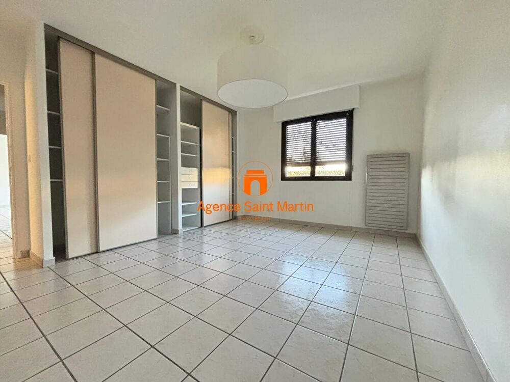Location Appartement Appartement  4 pièce(s) 127 m2 Montelimar