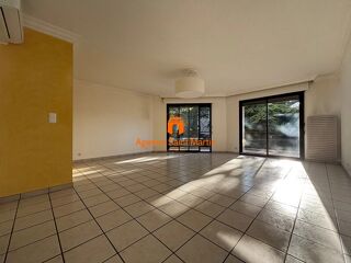  Appartement à louer 4 pièces 127 m²