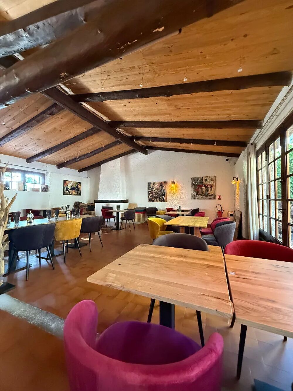 Vente Immeuble Immeuble de 716m² avec 348m² de local loué Rochemaure