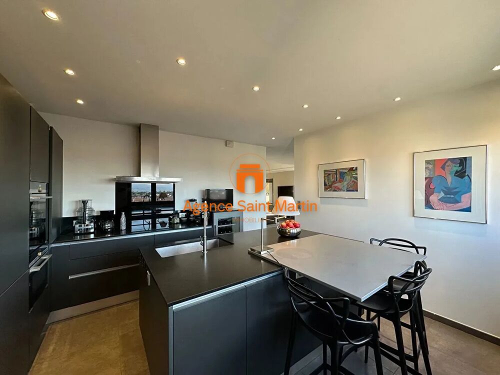 Villa d'Architecte de 216 m² avec Vue Imprenable