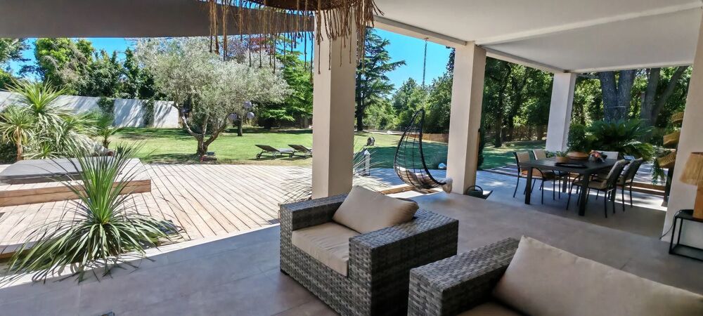 Vente Maison À quelques minutes de Montélimar ? Superbe villa de plain-pied rénovée avec parc arboré et jacuzzi Montélimar
