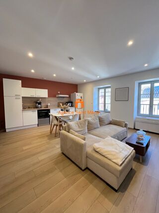  Appartement à louer 2 pièces 54 m²