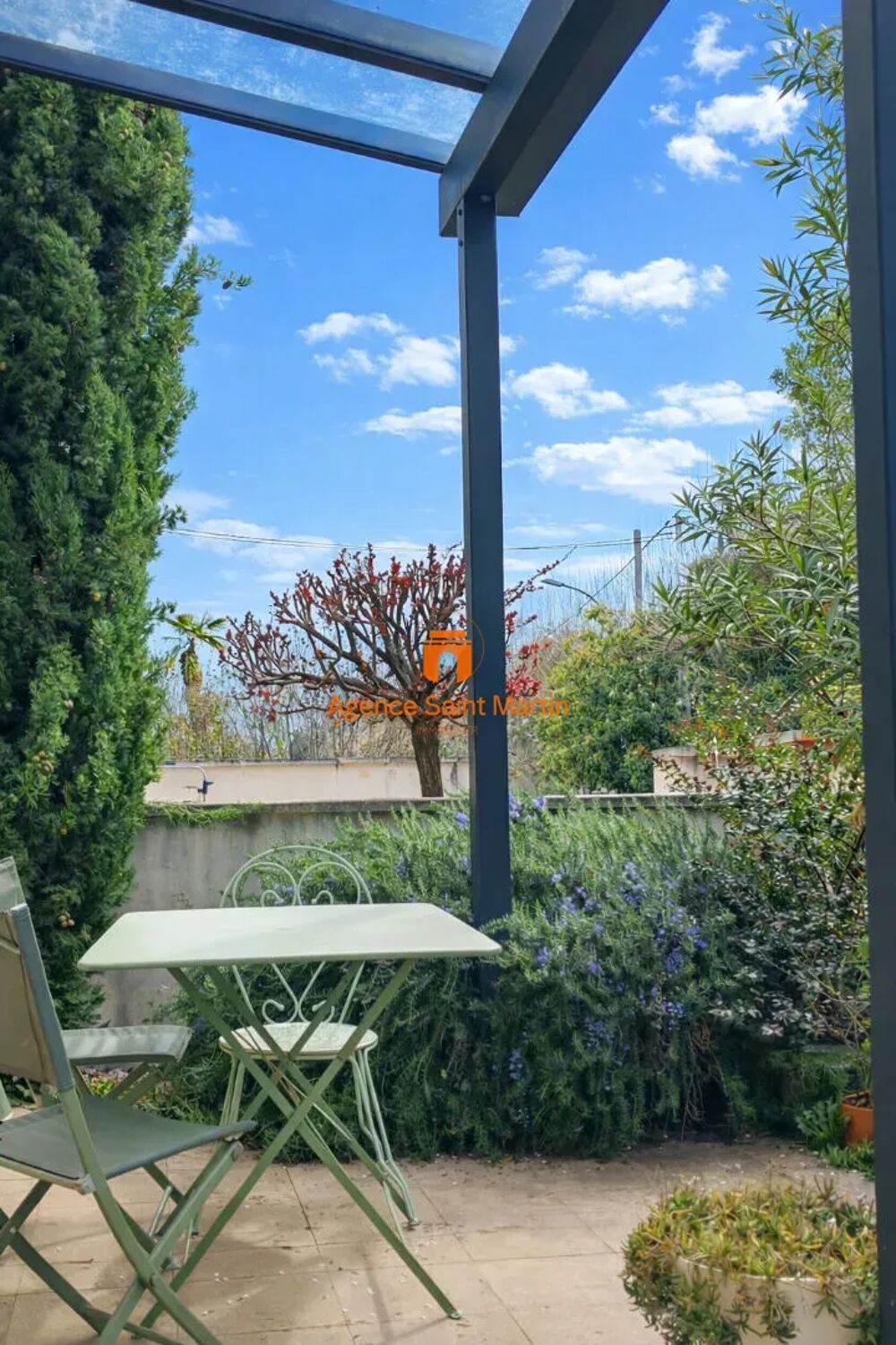Vente Maison À DEUX PAS DU CENTRE-VILLE ! MAGNIFIQUE MAISON DE VILLE RÉNOVÉE DU XIX SIÈCLE ! 185 m² HABITABLES Montelimar