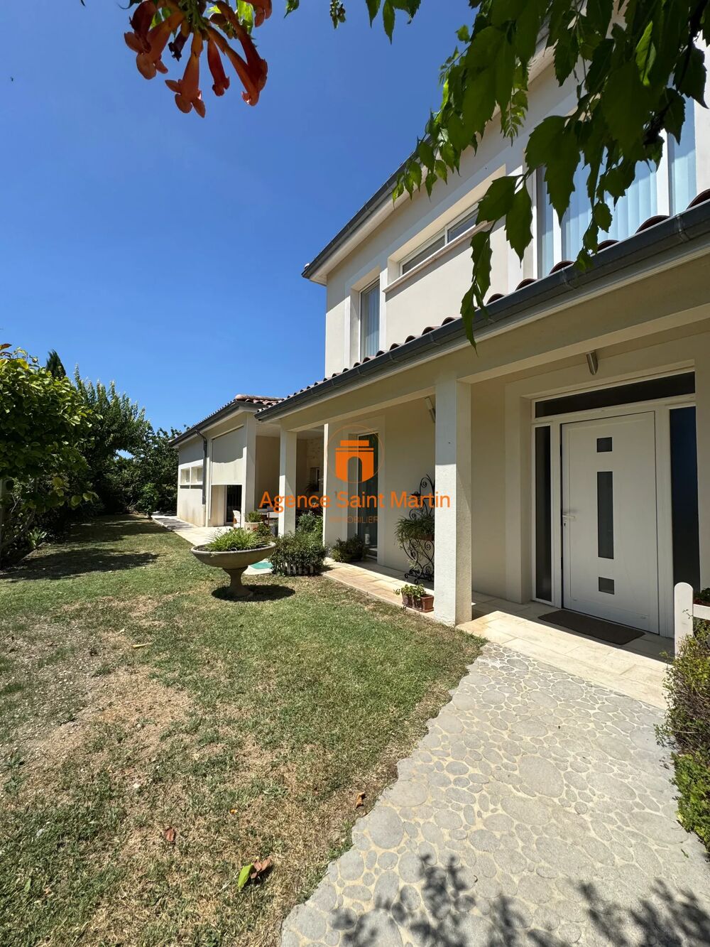 Maison d'architecte avec prestations haut de gamme proche toutes commodités