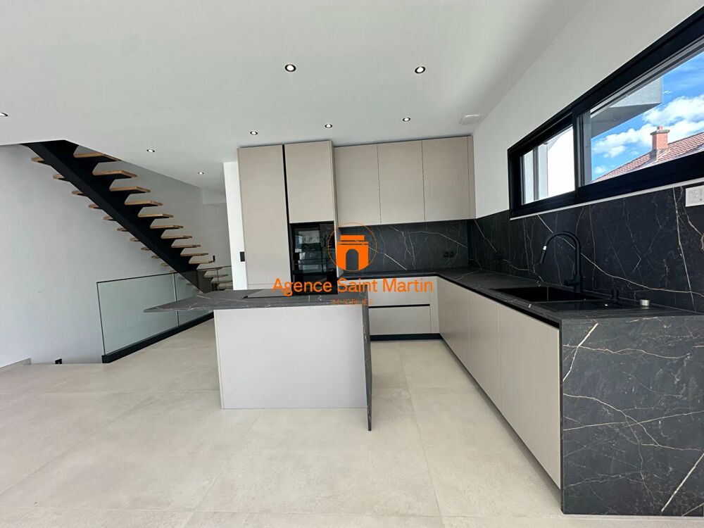 Maison Contemporaine avec Piscine, 4 chambres