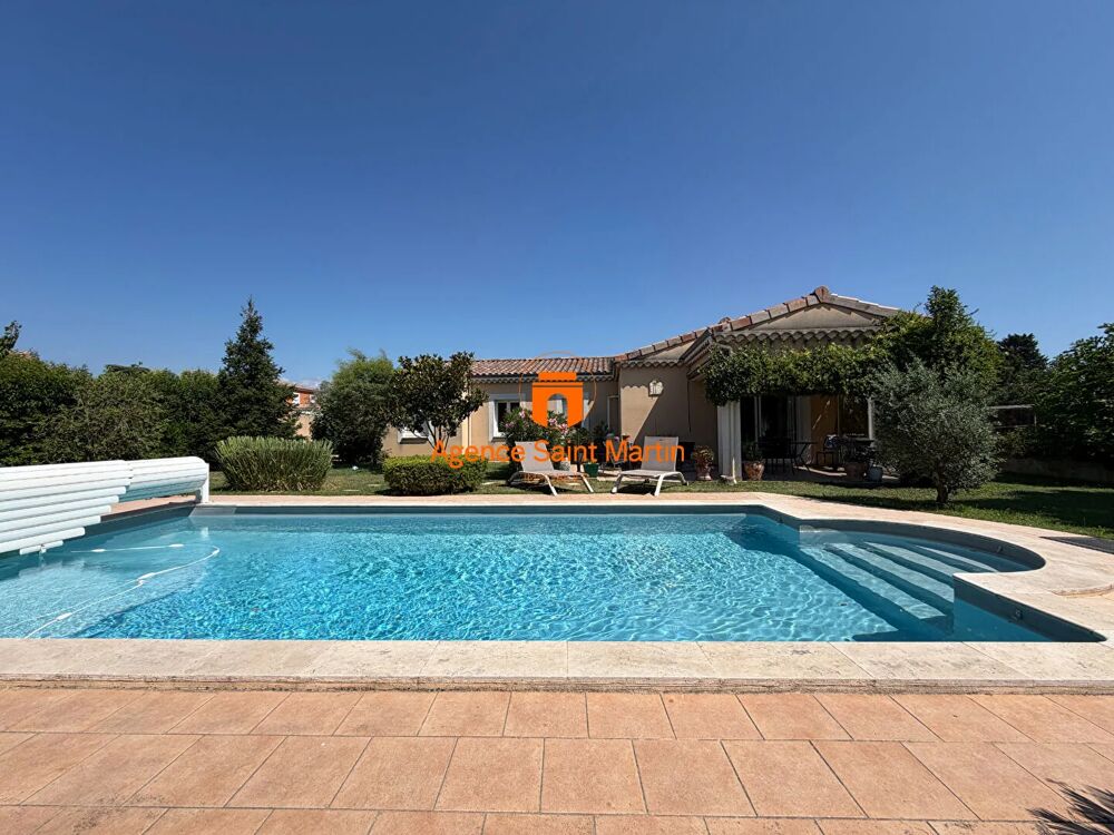 Villa 114 m2 de Plain Pied avec piscine