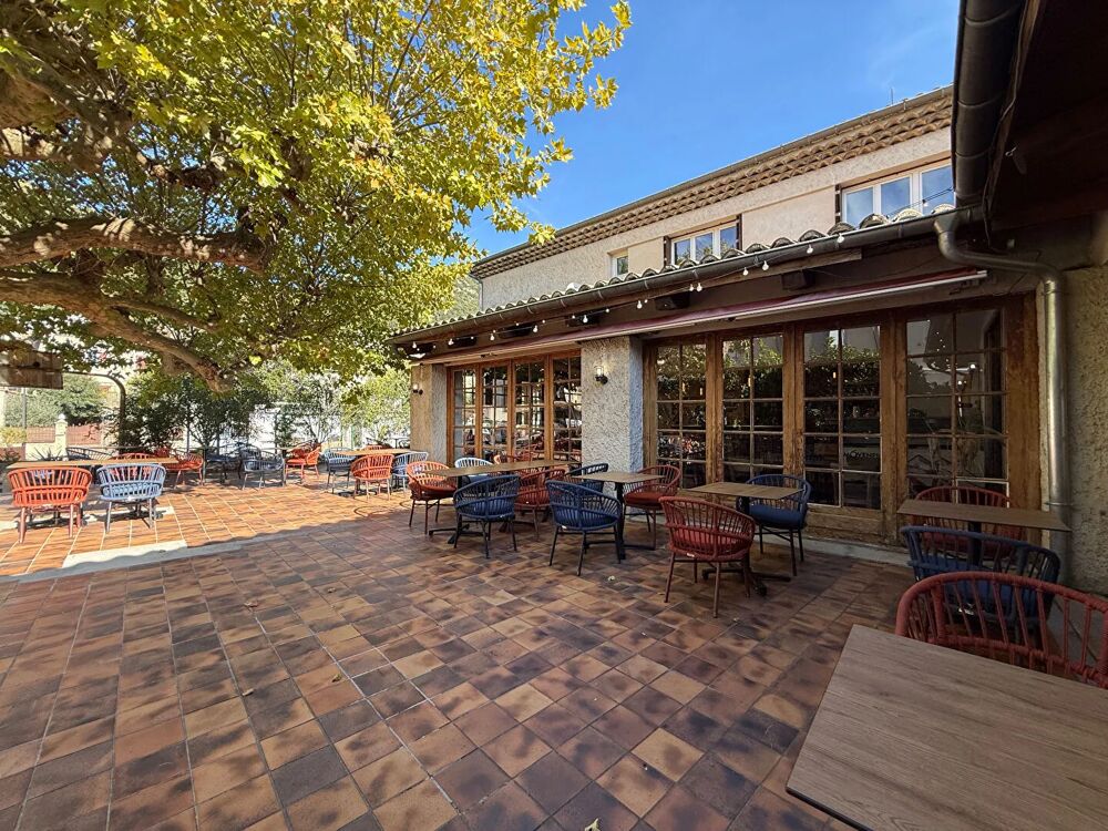 Vente Immeuble Immeuble de 716m² avec 348m² de local loué Rochemaure