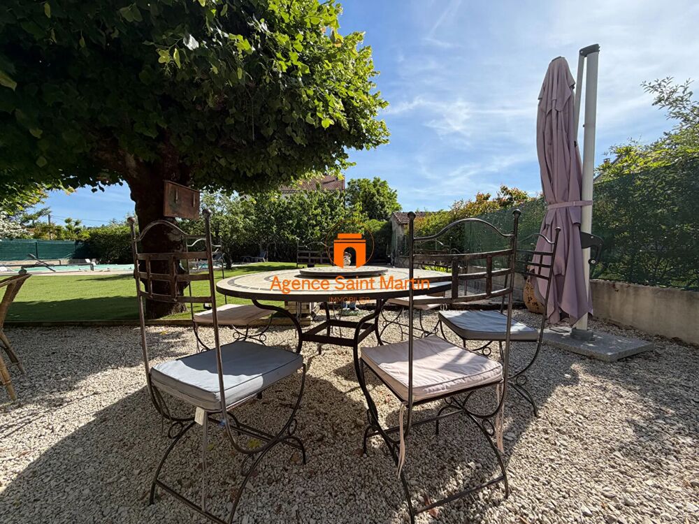 Belle Maison Atypique avec Piscine
