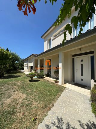  Maison à vendre 7 pièces 218 m²