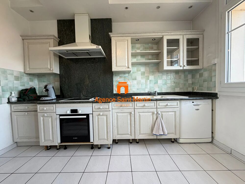 Appartement Montelimar avec vue dégagée, Garage et Cave
