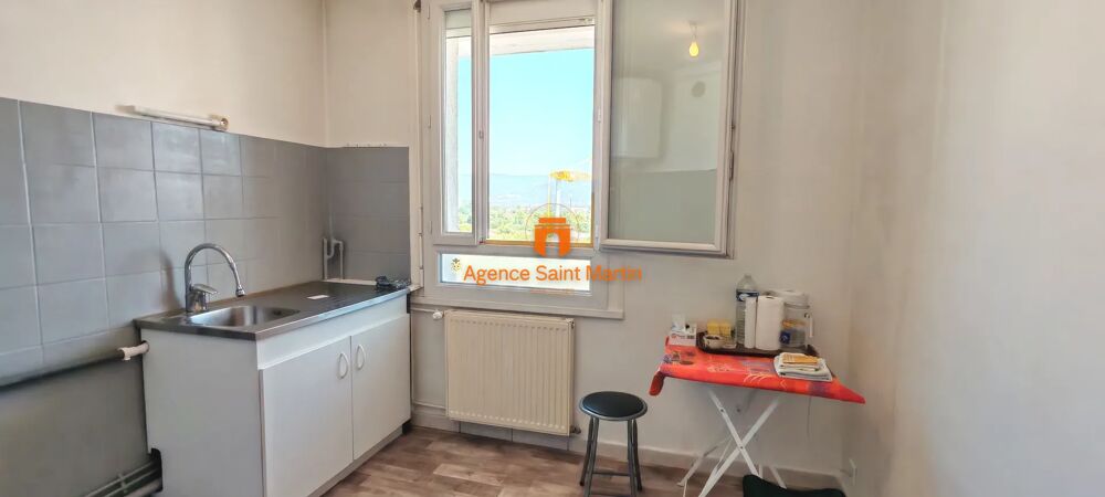 Vente Appartement Montélimar, quartier Saint James, à proximité immédiate de tous les commerces. Montélimar
