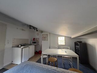  Appartement à louer 1 pièce 18 m²