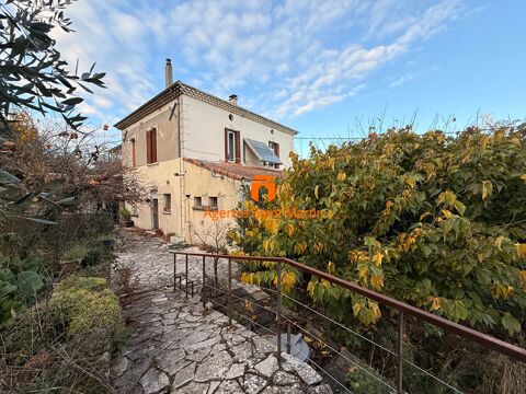   Grande Maison sur 2700m² de Terrain Maison - 6 pièce(s) - 164 m²