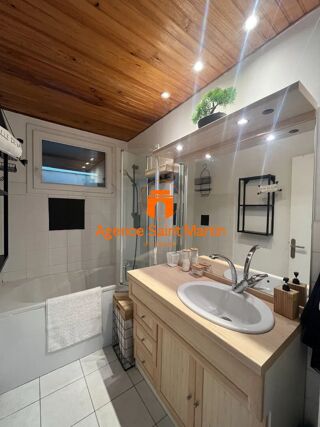  Appartement à louer 3 pièces 68 m²
